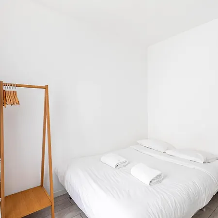 アパート Guestready - Serene Base Two Steps From Paris ボローニュ・ビランクー
